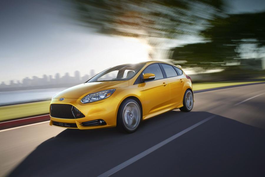  Ford Focus ST 2012 года  (US) (фото 9 из 20)